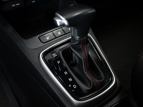 Kia Rio IV Рестайлинг с пробегом 2020 года, цена 1 675 000 рублей, 66730 км, седан, Автокод Объявления