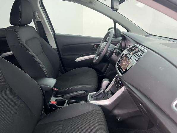 Suzuki SX4 II (S-Cross) Рестайлинг с пробегом 2017 года, цена 1 790 000 рублей, 135437 км, хэтчбек, Автокод Объявления