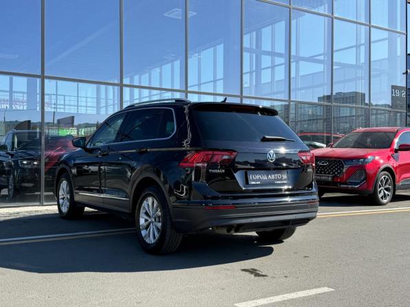 Volkswagen Tiguan II с пробегом 2019 года, цена 2 590 000 рублей, 116644 км, внедорожник, Автокод Объявления