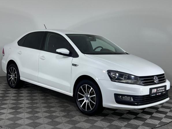 Volkswagen Polo V Рестайлинг с пробегом 2018 года, цена 995 000 рублей, 172454 км, седан, Автокод Объявления