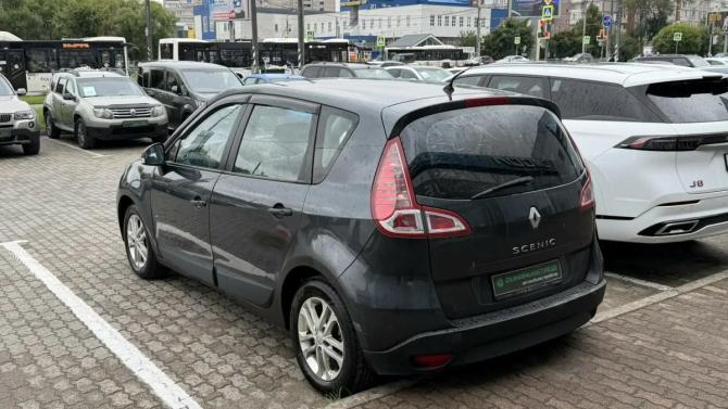 Renault Scenic III с пробегом 2010 года, цена 522 000 рублей, 303800 км, минивэн, Автокод Объявления
