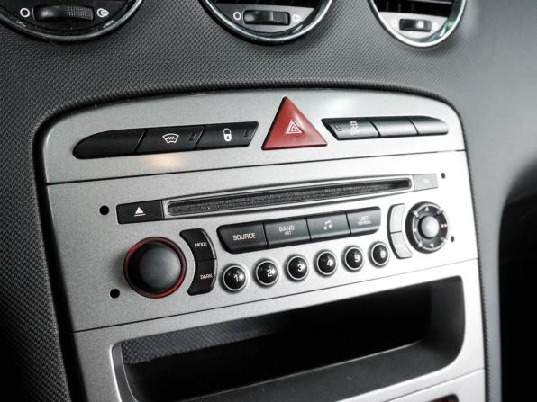 Peugeot 408 I с пробегом 2016 года, цена 899 000 рублей, 96153 км, седан, Автокод Объявления