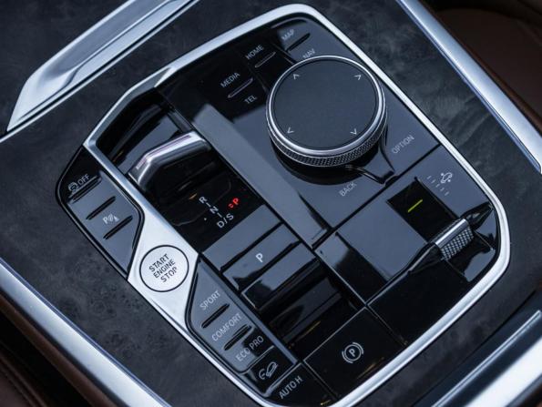 BMW X7 I (G07) Рестайлинг с пробегом 2022 года, цена 10 886 150 рублей, 48001 км, внедорожник, Автокод Объявления