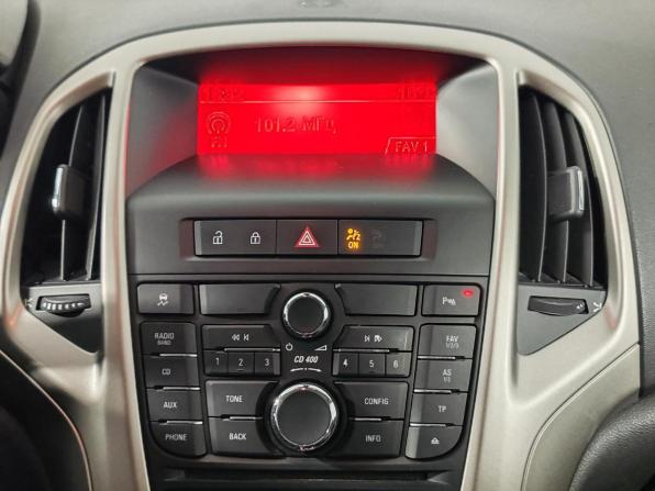 Opel Astra J с пробегом 2010 года, цена 629 000 рублей, 227473 км, хэтчбек, Автокод Объявления