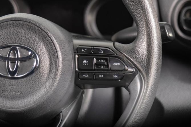 Toyota Yaris Cross I с пробегом 2020 года, цена 2 099 000 рублей, 120000 км, внедорожник, Автокод Объявления