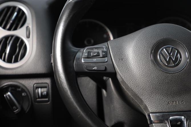 Volkswagen Tiguan I с пробегом 2011 года, цена 1 299 000 рублей, 129000 км, внедорожник, Автокод Объявления