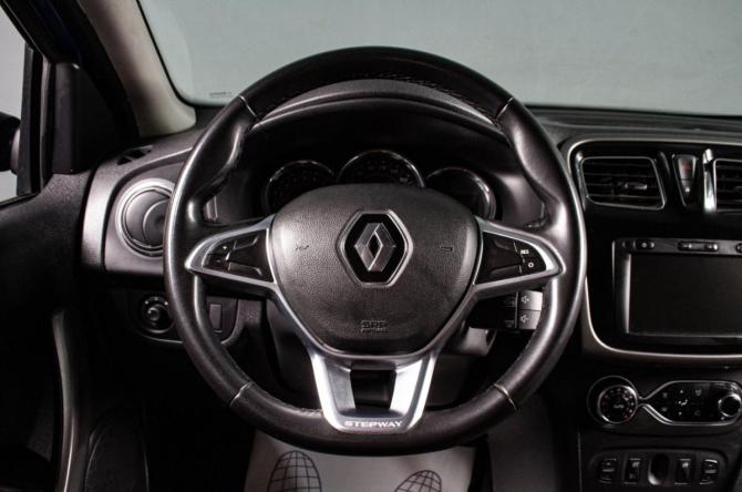 Renault Logan II с пробегом 2019 года, цена 969 000 рублей, 114000 км, седан, Автокод Объявления