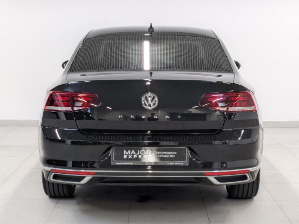 Volkswagen Passat B8 Рестайлинг с пробегом 2020 года, цена 2 740 000 рублей, 102593 км, седан, Автокод Объявления