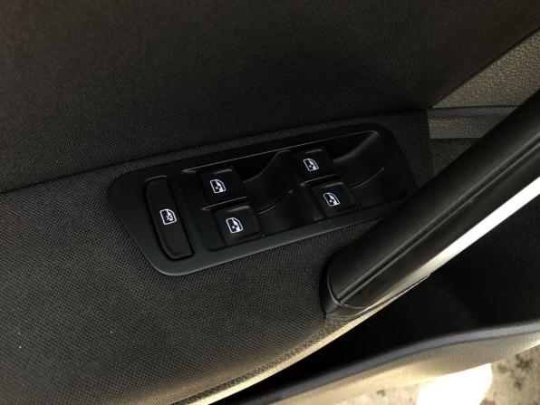 Volkswagen Golf VII с пробегом 2013 года, цена 949 000 рублей, 214622 км, хэтчбек, Автокод Объявления