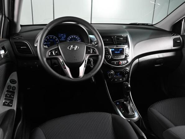 Hyundai Solaris I Рестайлинг с пробегом 2015 года, цена 1 239 000 рублей, 128167 км, седан, Автокод Объявления