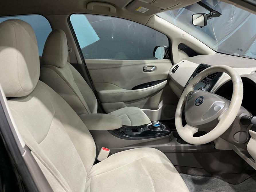Nissan Leaf I (ZE0/AZE0) Пермь  - изображение 14