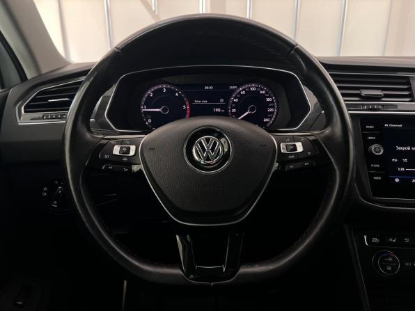 Volkswagen Tiguan II с пробегом 2019 года, цена 2 720 000 рублей, 129306 км, внедорожник, Автокод Объявления