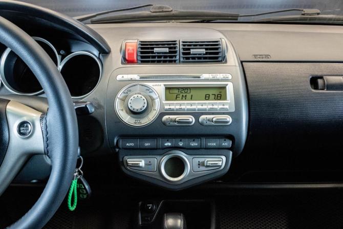 Honda Jazz I Рестайлинг с пробегом 2008 года, цена 529 000 рублей, 252314 км, хэтчбек, Автокод Объявления