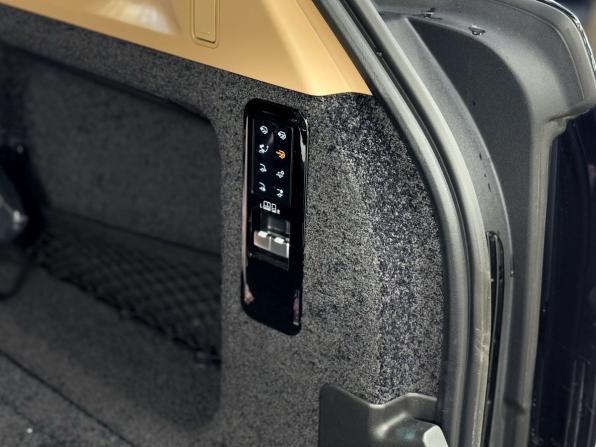 Land Rover Range Rover V с пробегом 2024 года, цена 31 800 000 рублей, 17452 км, внедорожник, Автокод Объявления