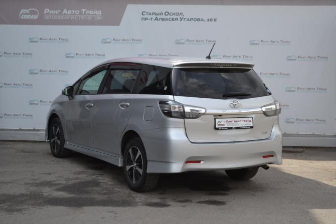 Toyota Wish II Рестайлинг с пробегом 2014 года, цена 1 190 000 рублей, 192100 км, минивэн, Автокод Объявления