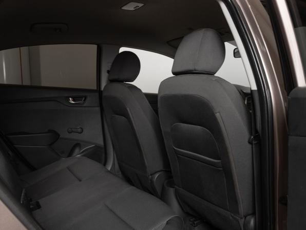 Hyundai Solaris II с пробегом 2017 года, цена 1 360 300 рублей, 108574 км, седан, Автокод Объявления