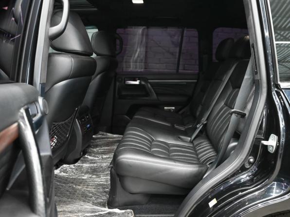 Toyota Land Cruiser 200 Series Рестайлинг 2 с пробегом 2015 года, цена 5 200 000 рублей, 220676 км, внедорожник, Автокод Объявления