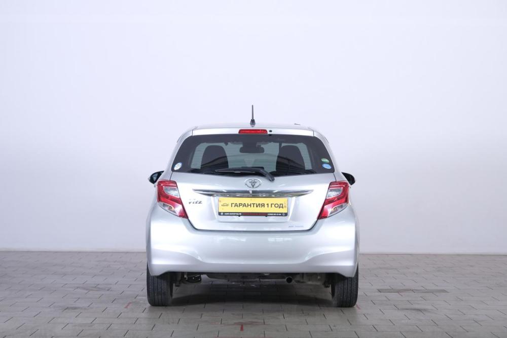 Toyota Vitz III (XP130) Рестайлинг Омск  - изображение 6