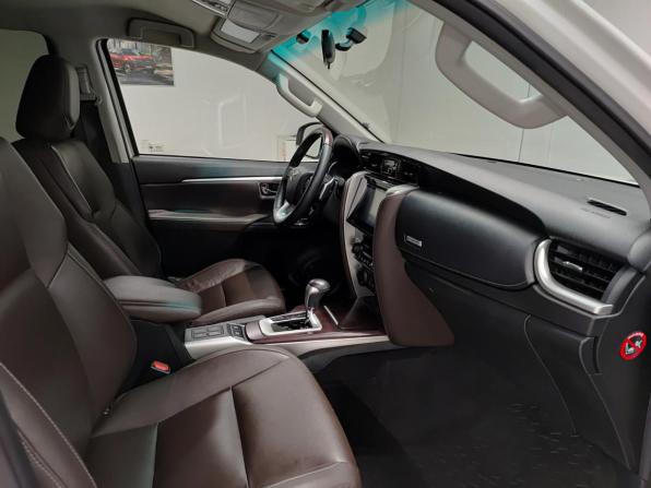 Toyota Fortuner II с пробегом 2017 года, цена 3 449 000 рублей, 62801 км, внедорожник, Автокод Объявления