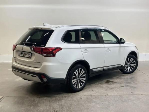 Mitsubishi Outlander III Рестайлинг 3 с пробегом 2019 года, цена 2 039 000 рублей, 164000 км, внедорожник, Автокод Объявления