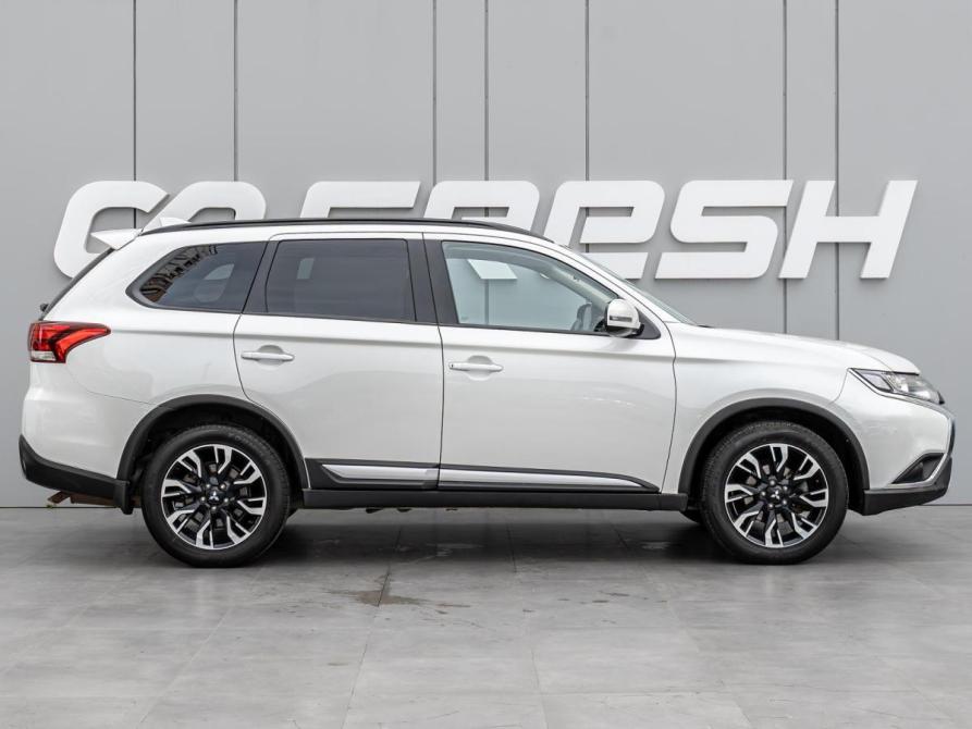Mitsubishi Outlander III Рестайлинг 3 Краснодар  - изображение 5