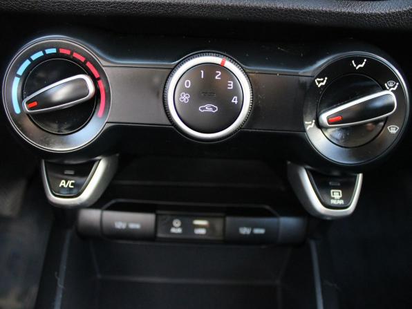 Kia Rio IV с пробегом 2017 года, цена 1 169 000 рублей, 101161 км, седан, Автокод Объявления