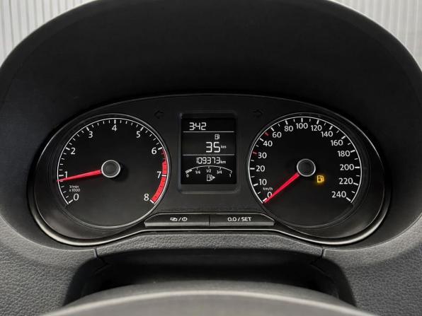 Volkswagen Polo V Рестайлинг с пробегом 2015 года, цена 937 000 рублей, 109373 км, седан, Автокод Объявления
