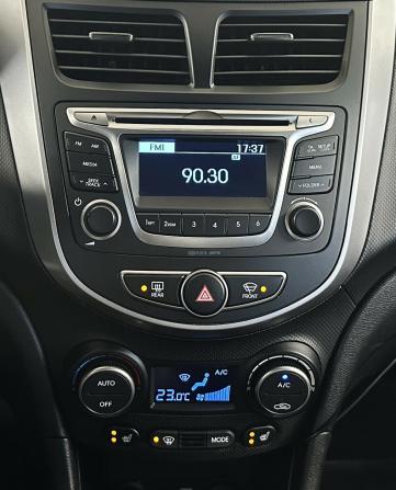 Hyundai Solaris I Рестайлинг с пробегом 2015 года, цена 825 000 рублей, 142673 км, седан, Автокод Объявления