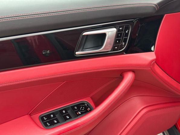 Porsche Panamera II с пробегом 2018 года, цена 5 350 000 рублей, 124459 км, лифтбек, Автокод Объявления
