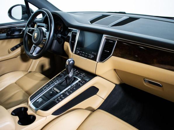 Porsche Macan I с пробегом 2017 года, цена 3 020 000 рублей, 132000 км, внедорожник, Автокод Объявления