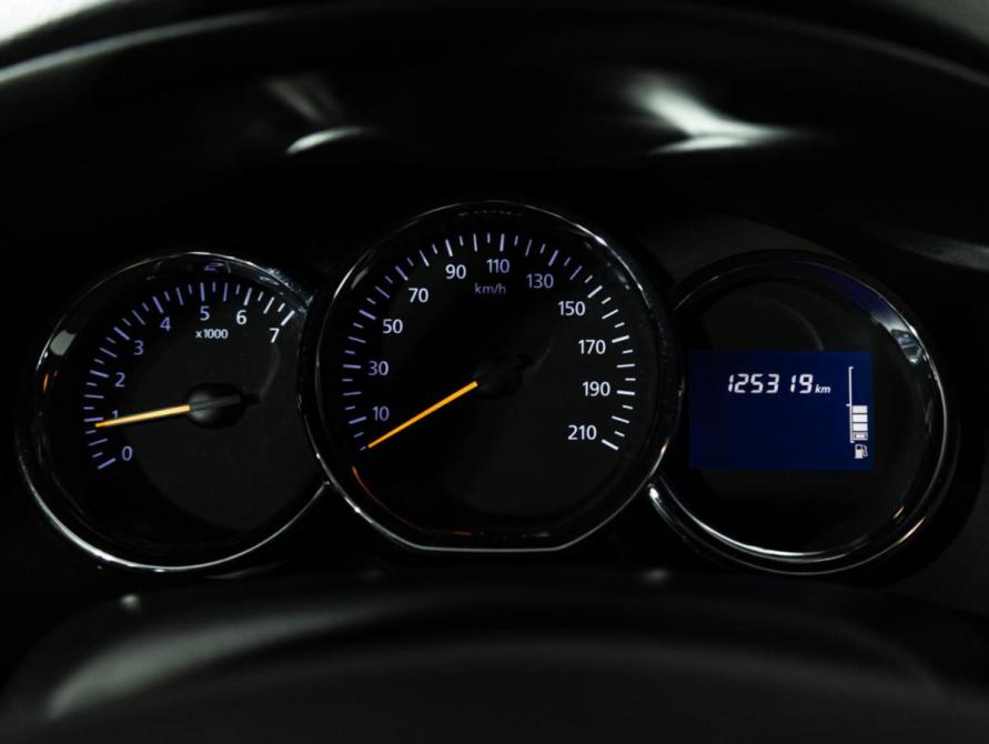 Renault Logan II Санкт-Петербург  - изображение 13
