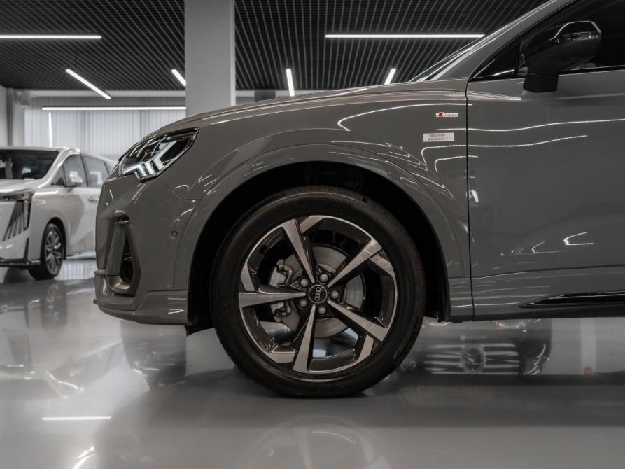 Audi Q3 II (F3) Москва  - изображение 30