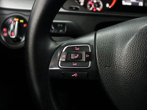 Volkswagen Passat B7 с пробегом 2012 года, цена 1 019 000 рублей, 187550 км, седан, Автокод Объявления