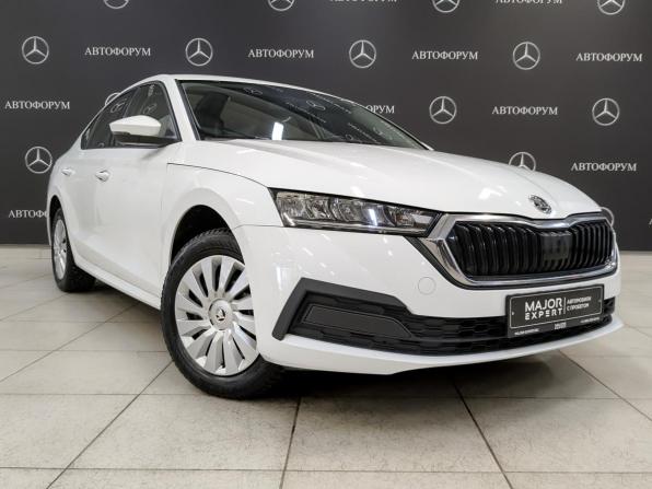 Skoda Octavia IV (A8) с пробегом 2021 года, цена 2 370 000 рублей, 63801 км, лифтбек, Автокод Объявления