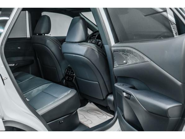 Новый Lexus RX V 2024 года, цена 12 300 000 рублей, внедорожник, Автокод Объявления