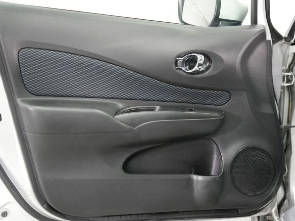 Nissan Note II с пробегом 2015 года, цена 860 000 рублей, 89350 км, хэтчбек, Автокод Объявления