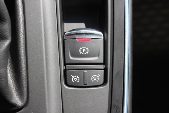 Renault Scenic IV с пробегом 2020 года, цена 1 797 000 рублей, 84430 км, минивэн, Автокод Объявления