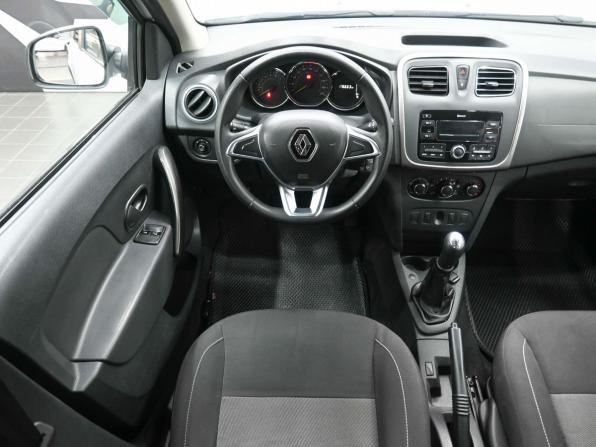 Renault Logan II Рестайлинг с пробегом 2020 года, цена 939 900 рублей, 175000 км, седан, Автокод Объявления