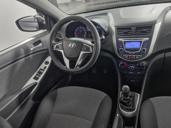 Hyundai Solaris I с пробегом 2012 года, цена 629 000 рублей, 212020 км, хэтчбек, Автокод Объявления