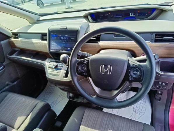Honda Freed II Рестайлинг с пробегом 2019 года, цена 1 596 000 рублей, 33998 км, компактвэн, Автокод Объявления