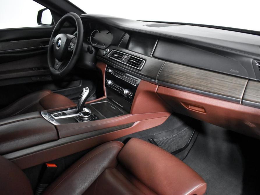 BMW 7 серии V (F01/F02/F04) Рестайлинг Санкт-Петербург  - изображение 10