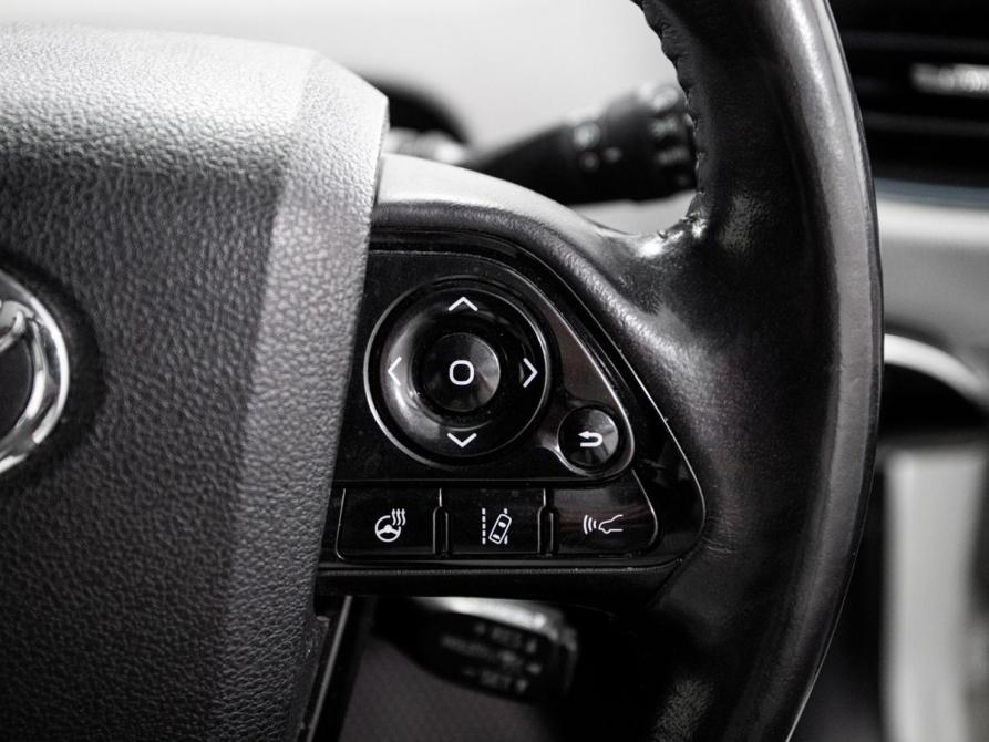 Toyota Prius IV (XW50) Иркутск  - изображение 11