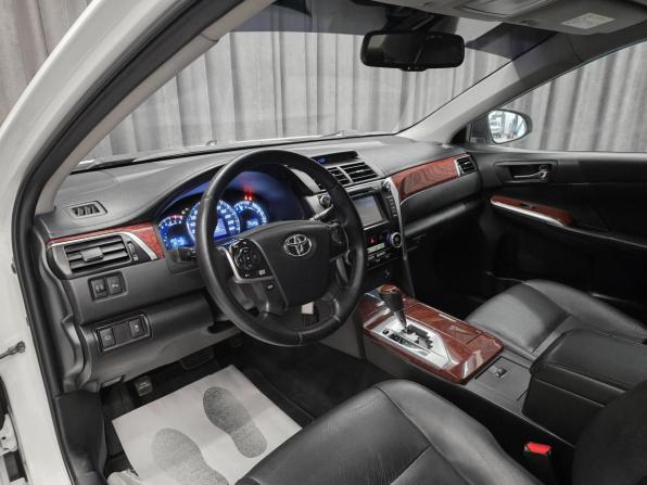 Toyota Camry VII (XV50) с пробегом 2014 года, цена 1 655 000 рублей, 145000 км, седан, Автокод Объявления