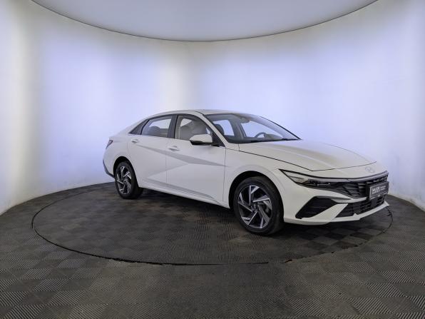 Hyundai Elantra VII (CN7) Рестайлинг с пробегом 2024 года, цена 2 200 000 рублей, 34821 км, седан, Автокод Объявления