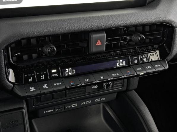 Toyota Land Cruiser Prado 250 Series с пробегом 2024 года, цена 8 990 000 рублей, 14270 км, внедорожник, Автокод Объявления