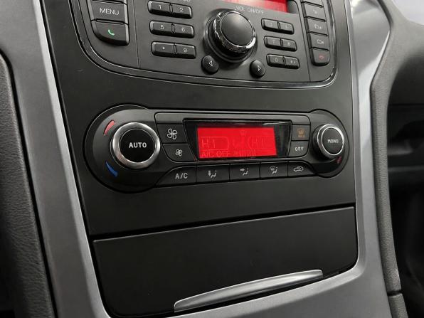 Ford Mondeo IV Рестайлинг с пробегом 2013 года, цена 939 000 рублей, 137000 км, седан, Автокод Объявления