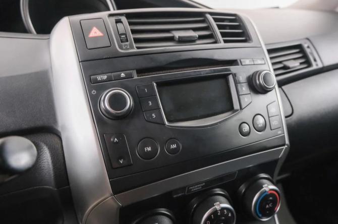 Toyota Verso I Рестайлинг с пробегом 2013 года, цена 1 299 000 рублей, 237091 км, компактвэн, Автокод Объявления