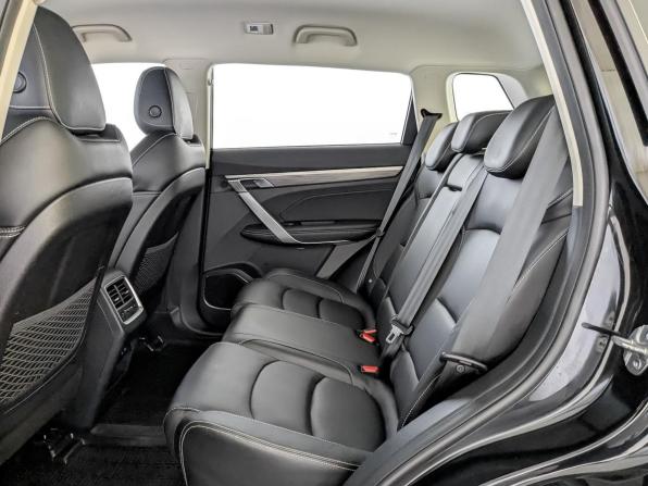 Geely Atlas Pro с пробегом 2023 года, цена 2 255 000 рублей, 22127 км, внедорожник, Автокод Объявления