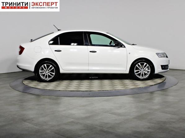 Skoda Rapid I с пробегом 2017 года, цена 1 167 000 рублей, 210792 км, лифтбек, Автокод Объявления