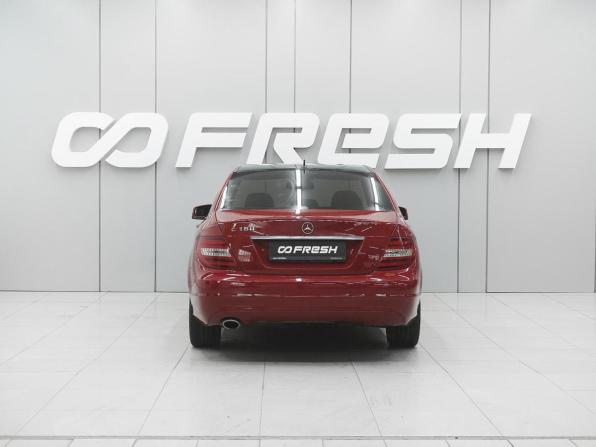 Mercedes-Benz C-Класс III (W204) Рестайлинг с пробегом 2014 года, цена 1 450 000 рублей, 210986 км, седан, Автокод Объявления